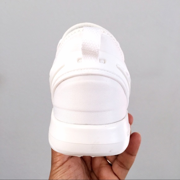 Nike Free TR 7 Summit White RARE - Picture 6 of 7